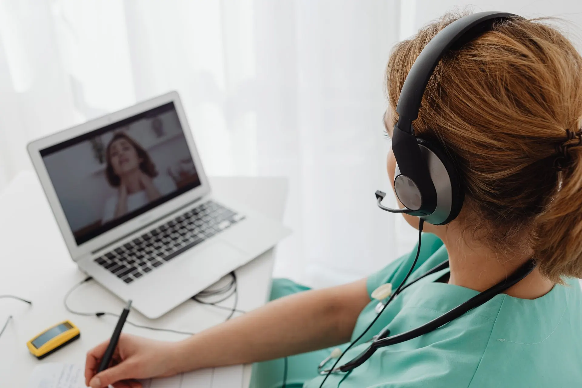How BetterHelp actually pays therapists: the per-engagement model explained